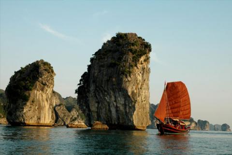 12 Days -  Treasures of Vietnam
