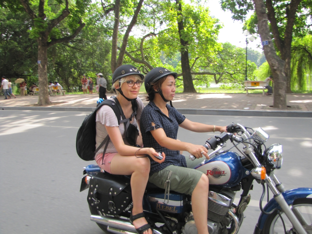 01 Day - Experience the hidden charm of Hanoi Outskirt from The Back of The Motorbikes